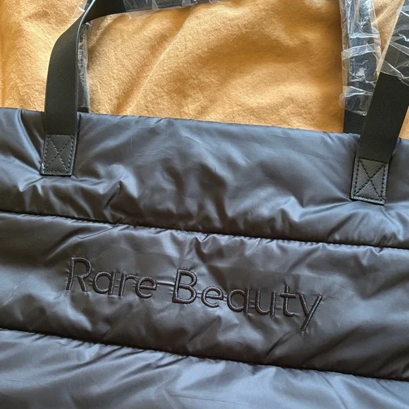 Rare Beauty black Puffy traveler Tote new - Picture 4 of 5